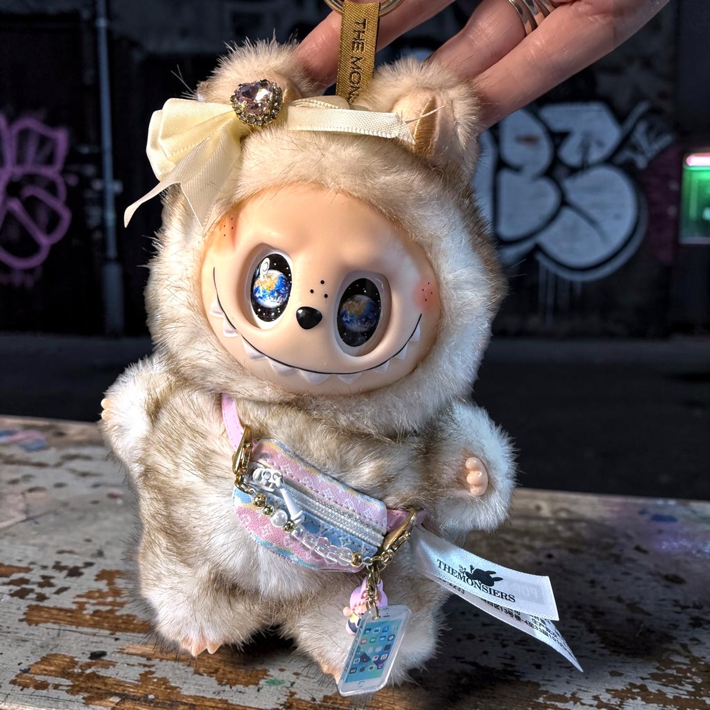 Fantasy “Earth Eyes” Character+FREE GIFT
